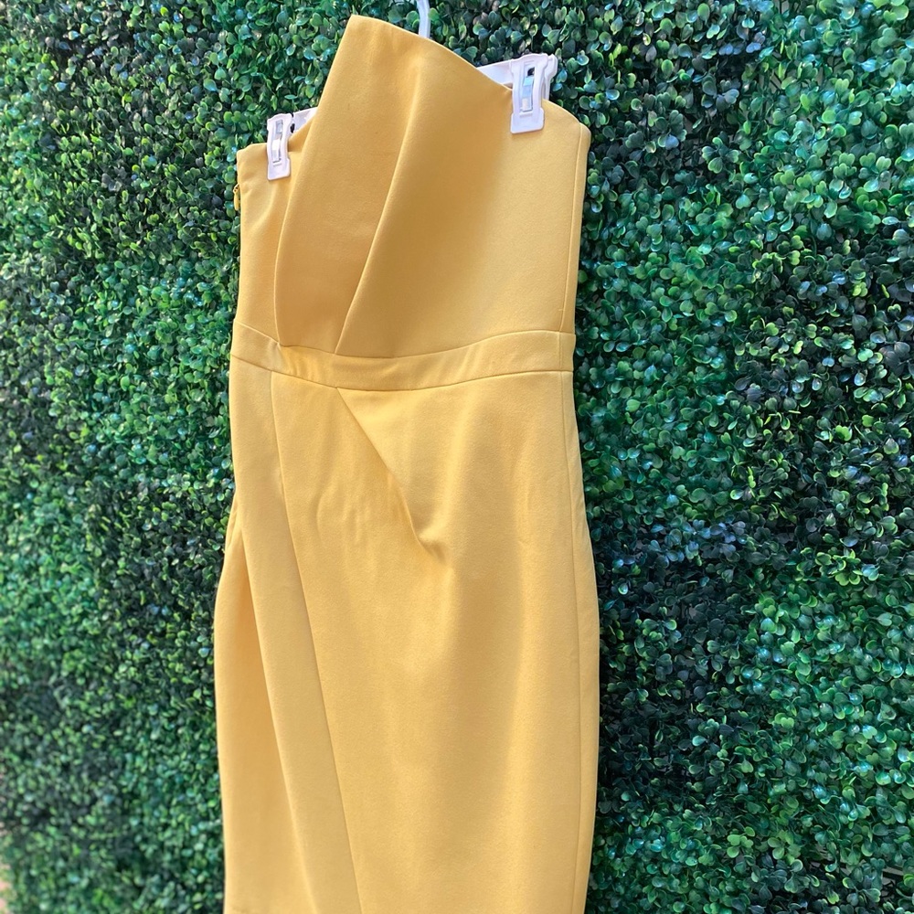 House of CB Yellow Strapless Dress in Medium - Picture 6 of 9